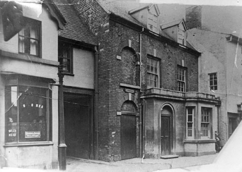 The George and Dragon Inn 8 St Mary Street.